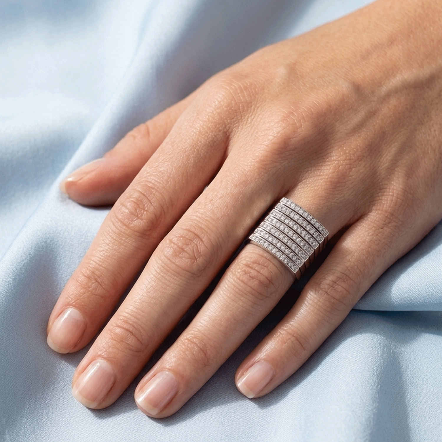 Large White Gold Ring with 7 Lines of Diamonds