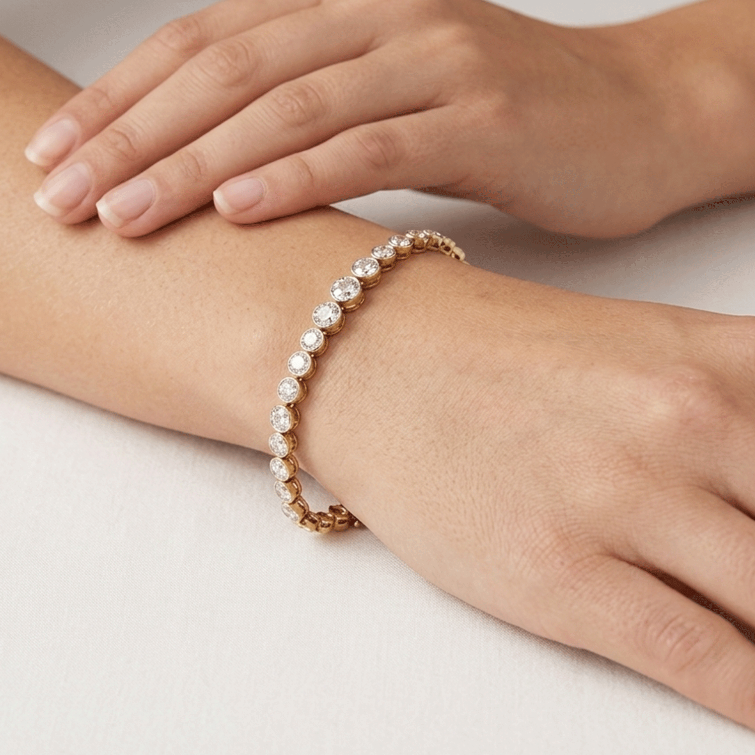 Elegant Gold Tennis bracelet with gradient diamonds