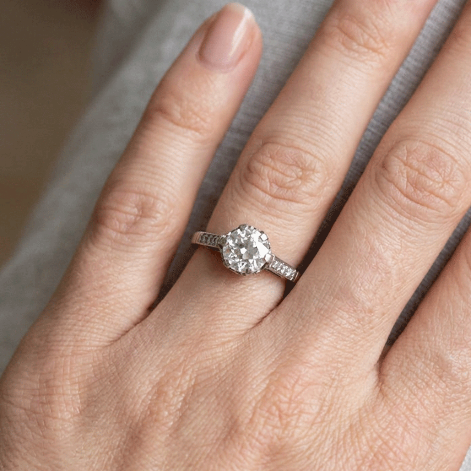Solitario Platino con Brillante de 1.26ct G GIA