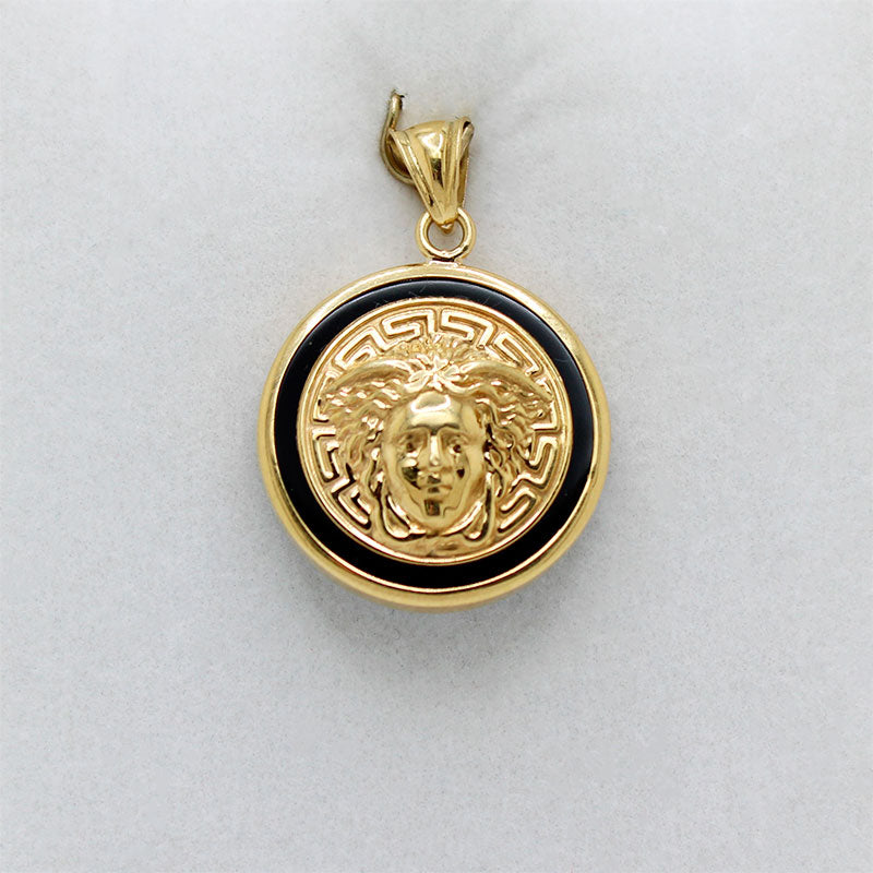 Medusa Medal in 18k Gold and Onyx