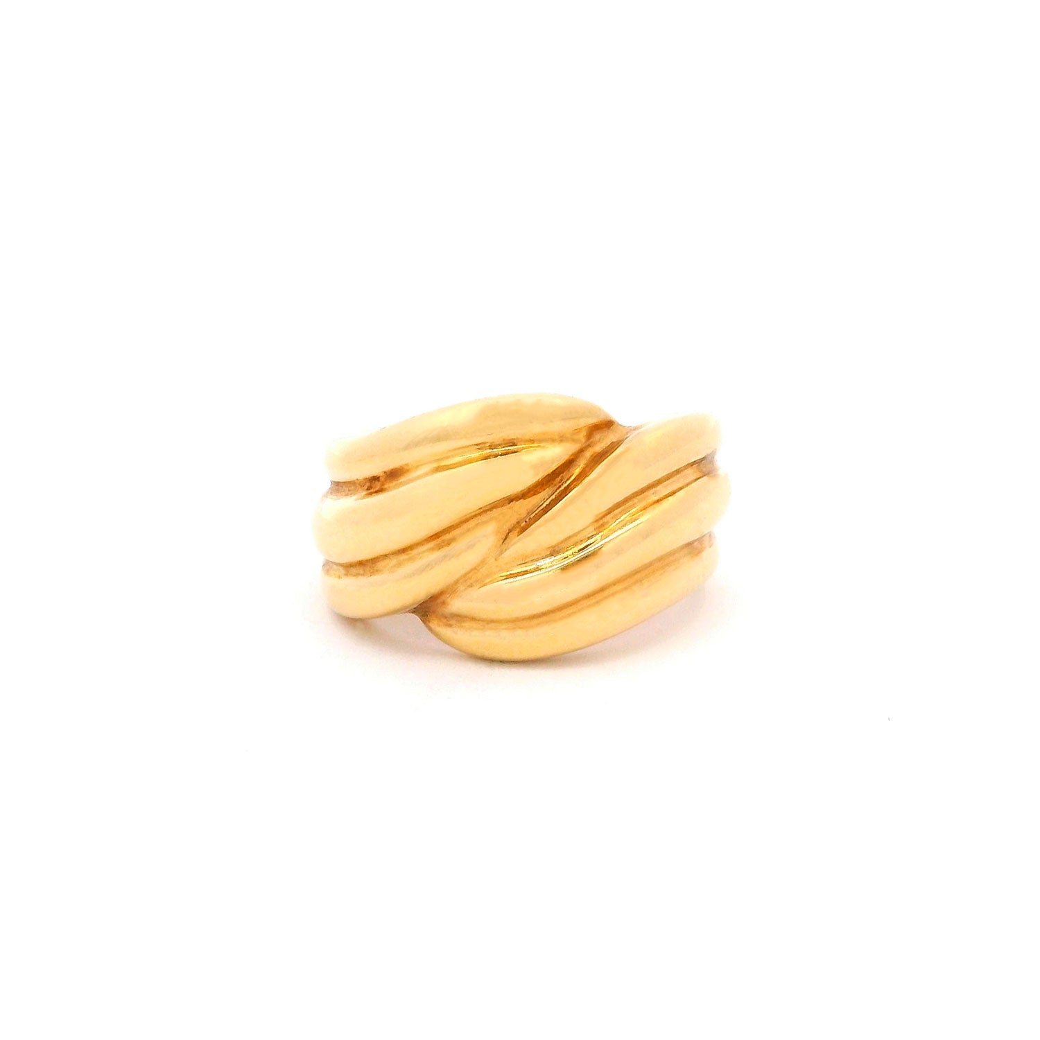 Anillo e Oro 18k de curvas suaves y fluidas