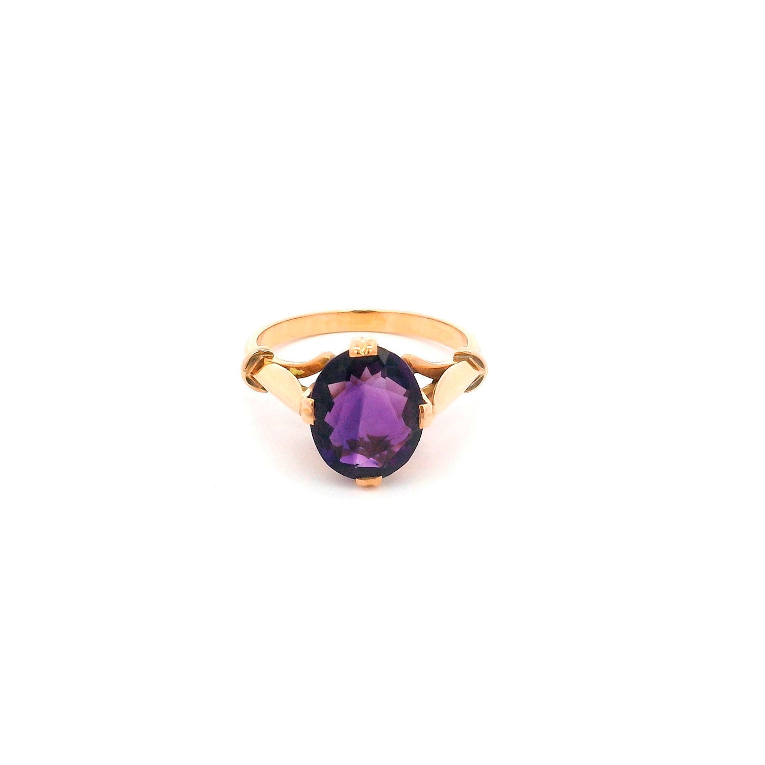 Anillo de Oro con Amatista