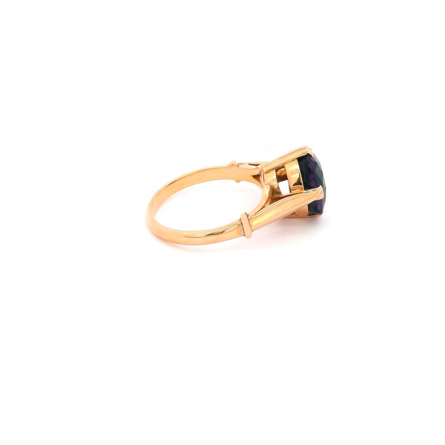 Anillo de Oro con Amatista