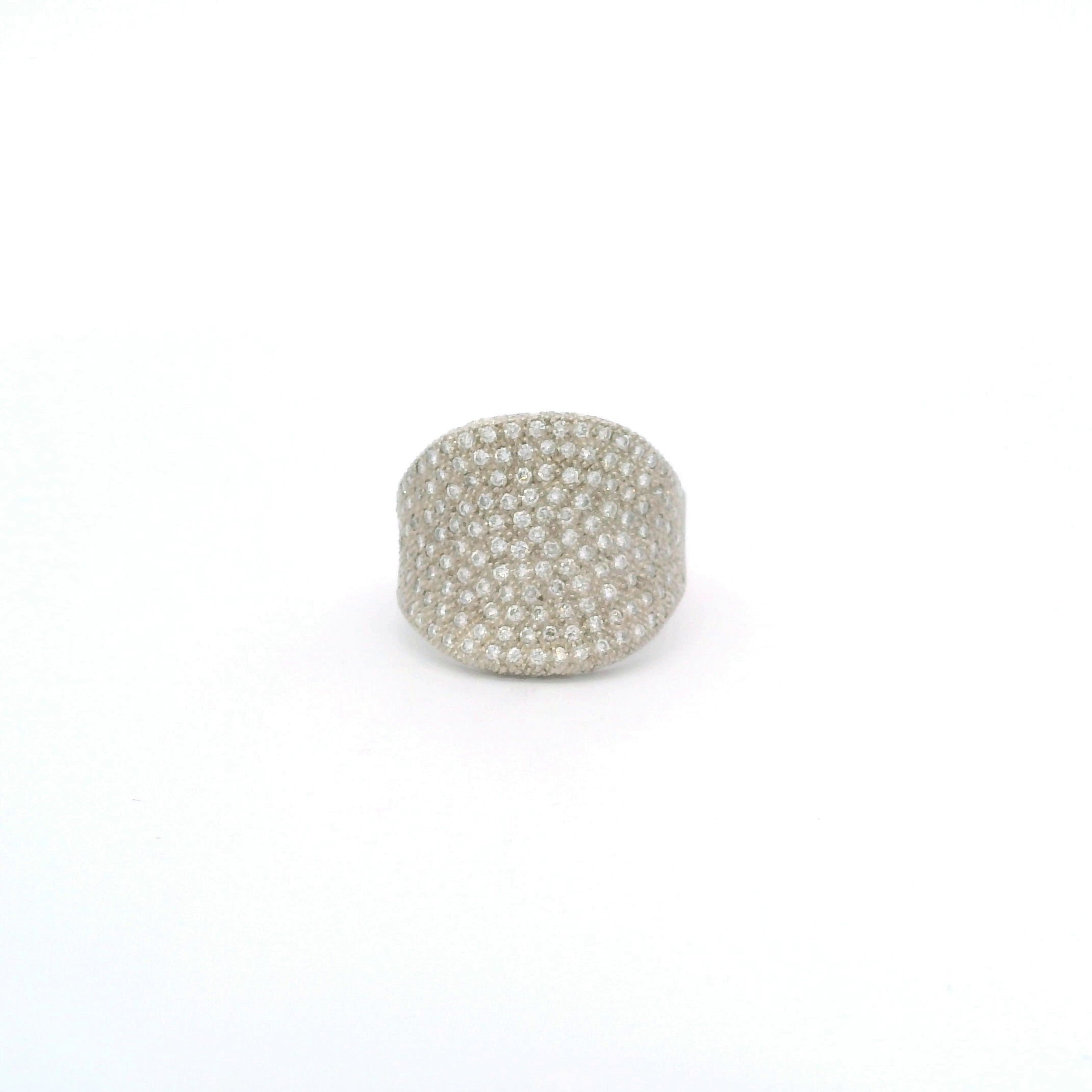 Anillo Ancho de Oro Blanco con 2.10ct Brillantes