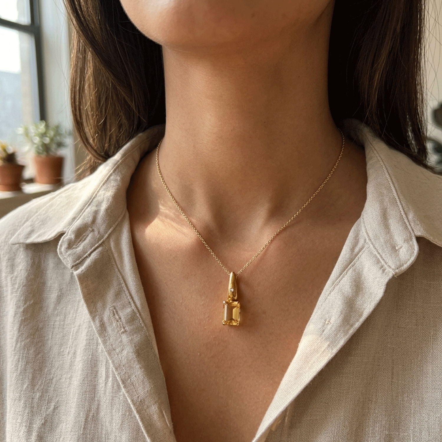 Dije en Oro 18k, Topacio Amarillo y Brillante