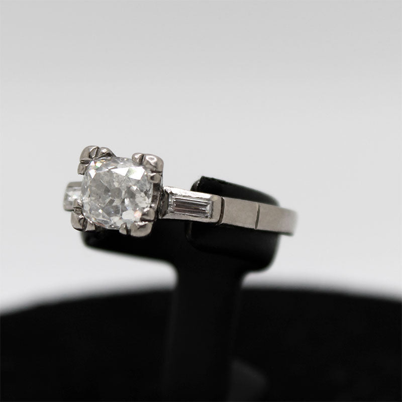 18k gold solitaire with Diamond 0.99ct J I1