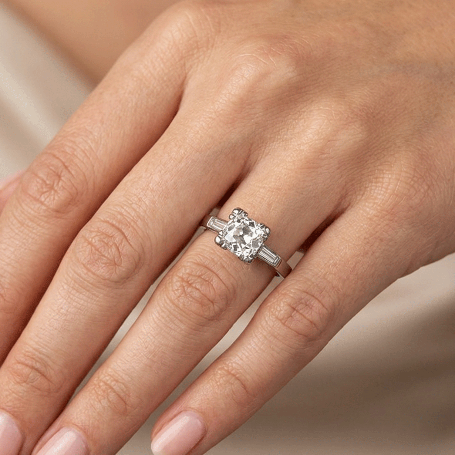 Solitario oro 18k con Brillante de 0.99ct