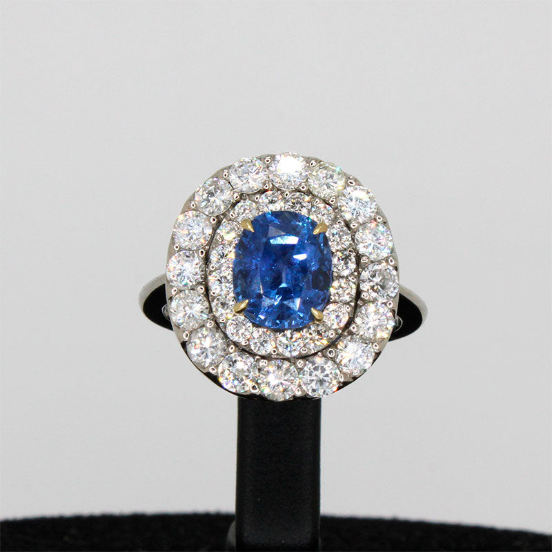 Lady Di Ring with Natural Burmese Sapphire La Fontaine