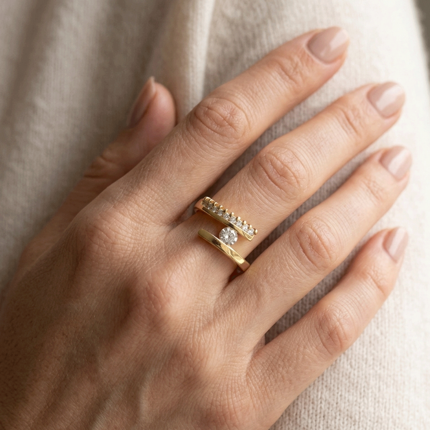 Anillo de Oro 18 quilates y Brillantes