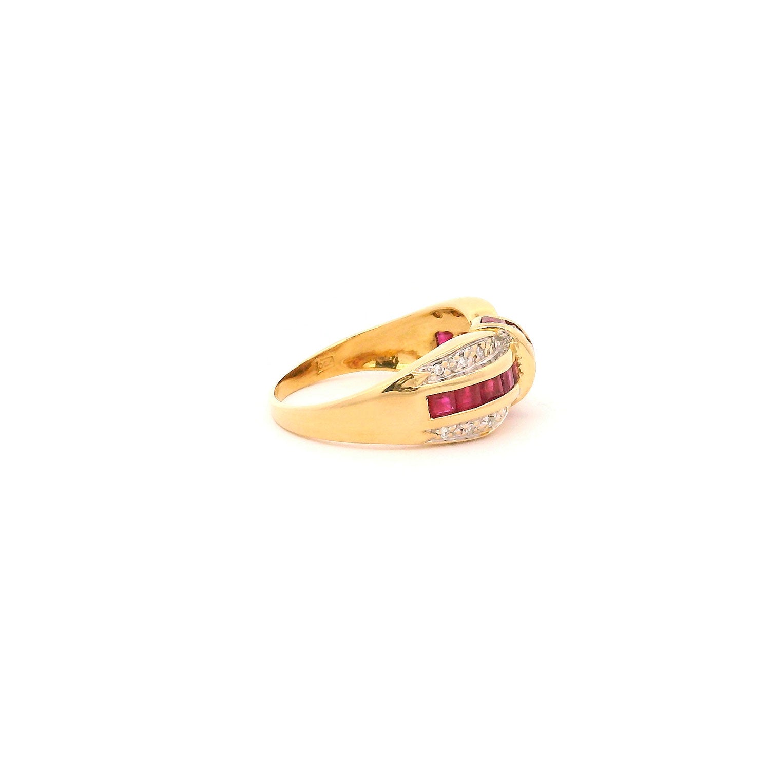 Anillo de Oro con Rubies y Brillantes