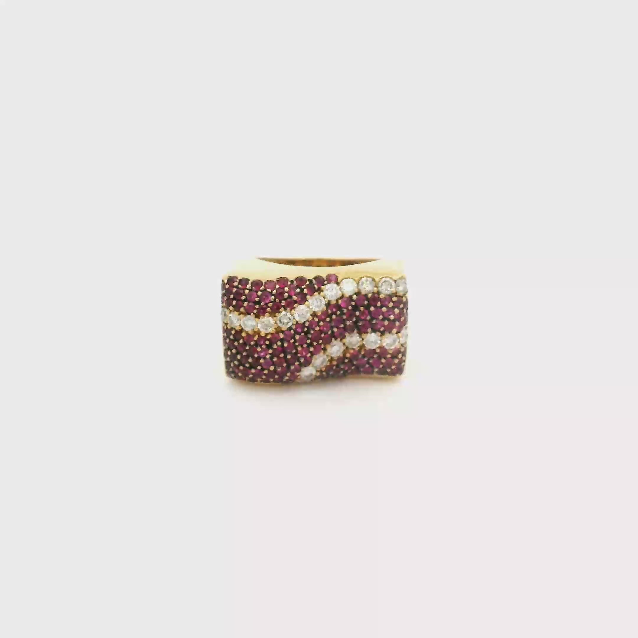 Anillo de Oro con 0.80ct Brillantes y 1.40ct Rubíes