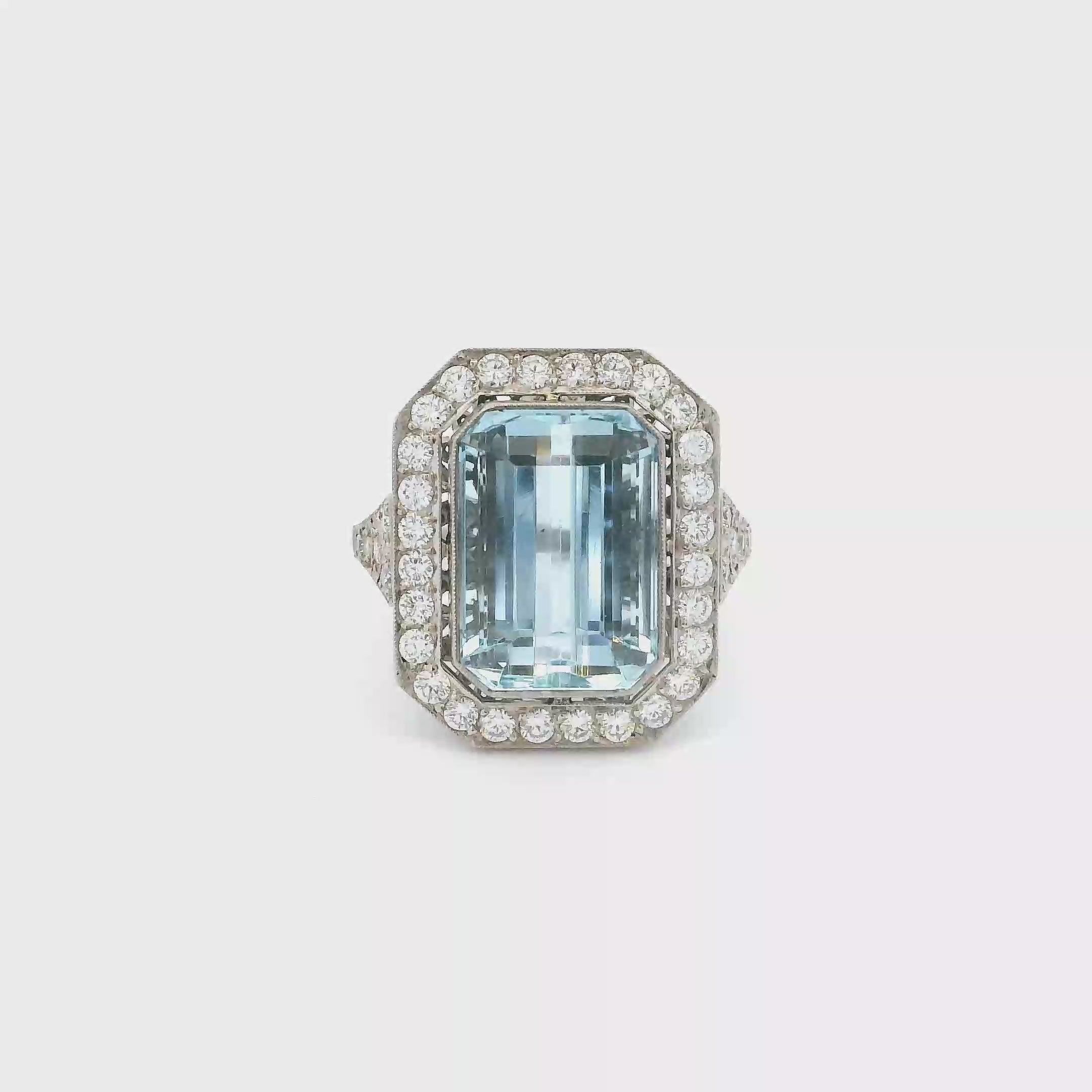 Anillo de platino con corte brillante redondo