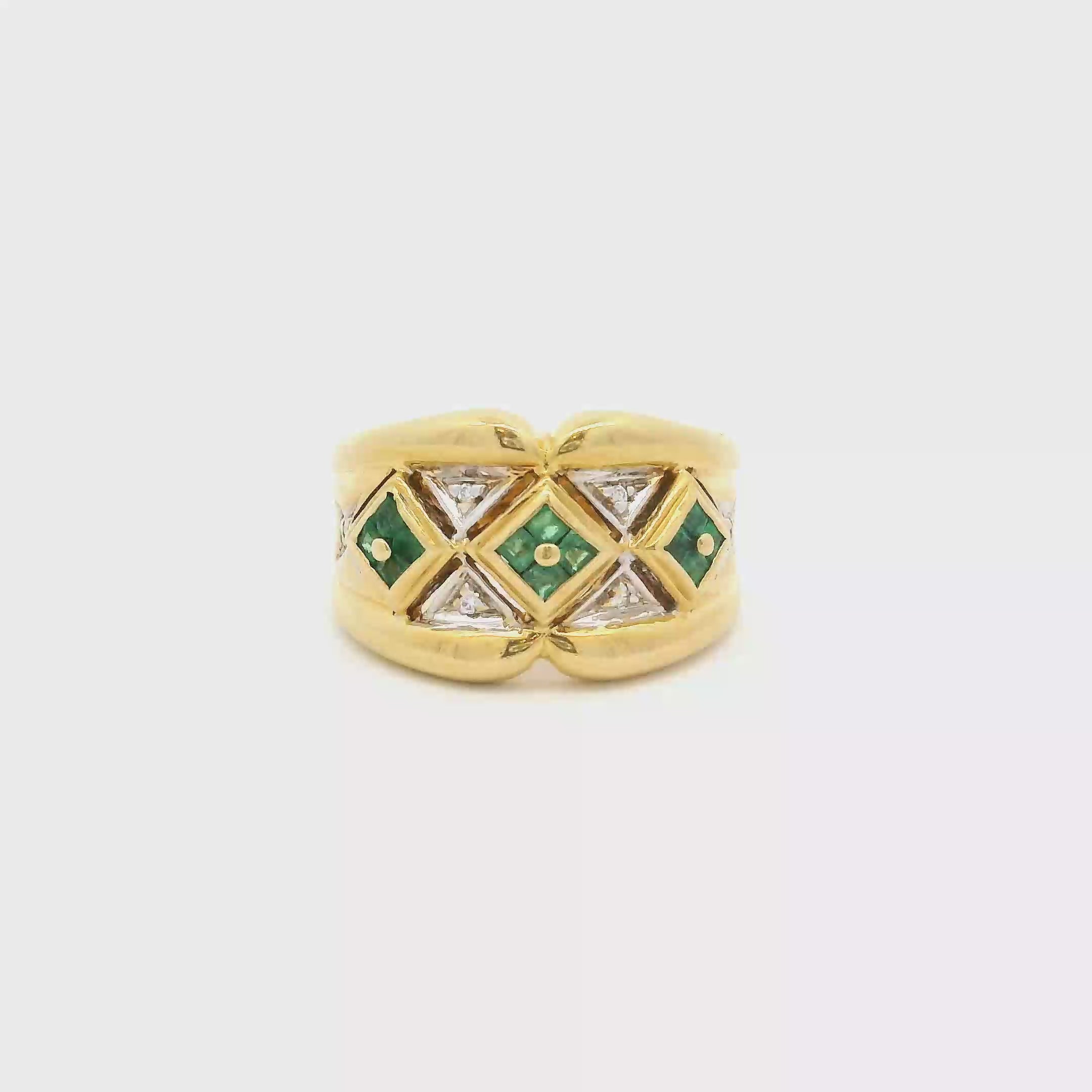Anillo de Oro con Brillantes y Esmeraldas