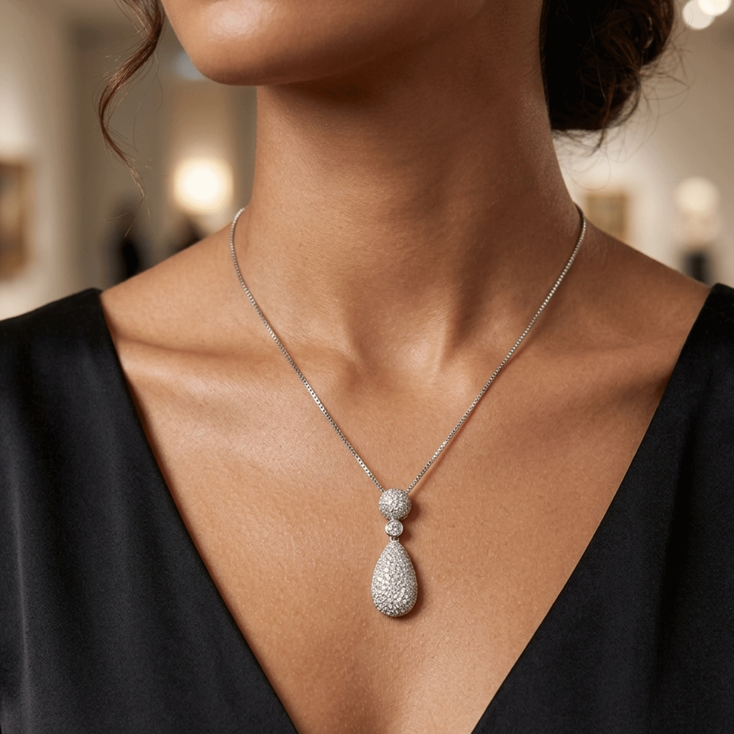 Teardrop Pendant in White Gold with Diamonds and White Gold Chain