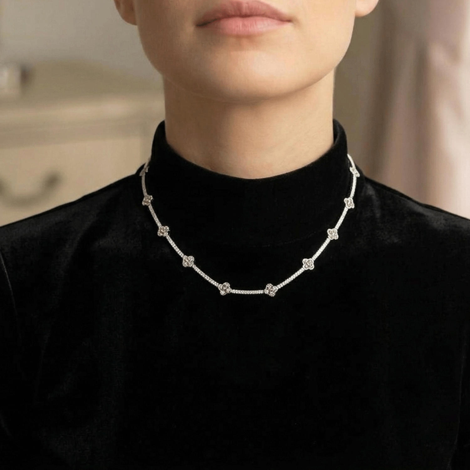 White Gold Necklace, Fancy Diamonds and Brilliants