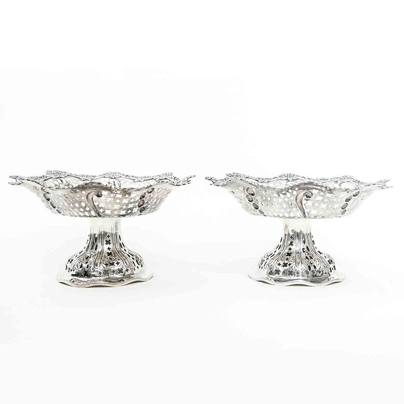 Par de bomboneras de plata Sterling Inglesa por Goldsmiths & Silversmiths Co., Siglo XIX