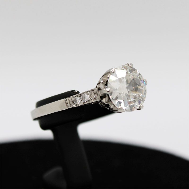 Solitario Platino con Brillante de 2.11ct J GIA