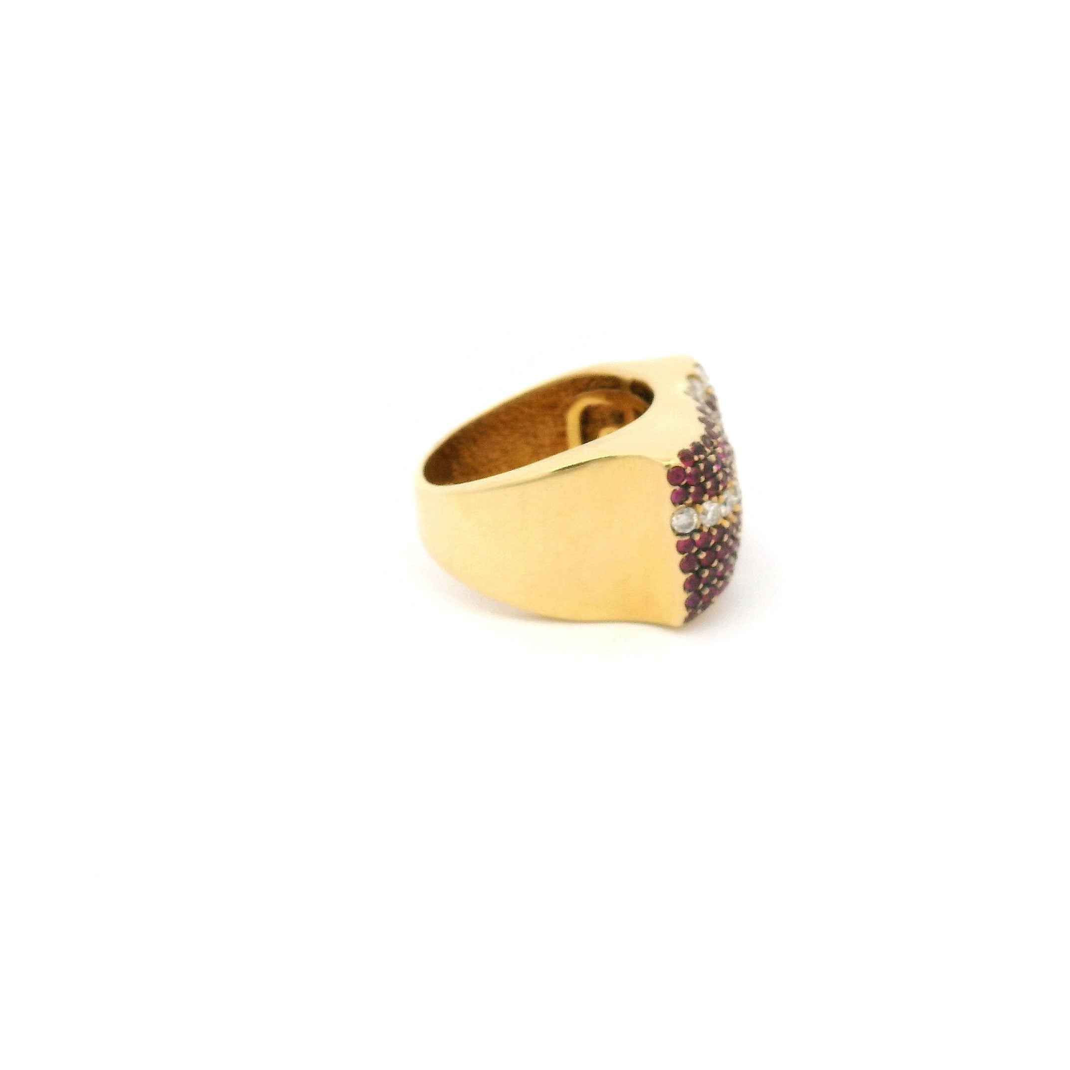 Anillo de Oro con 0.80ct Brillantes y  1.40ct Rubíes