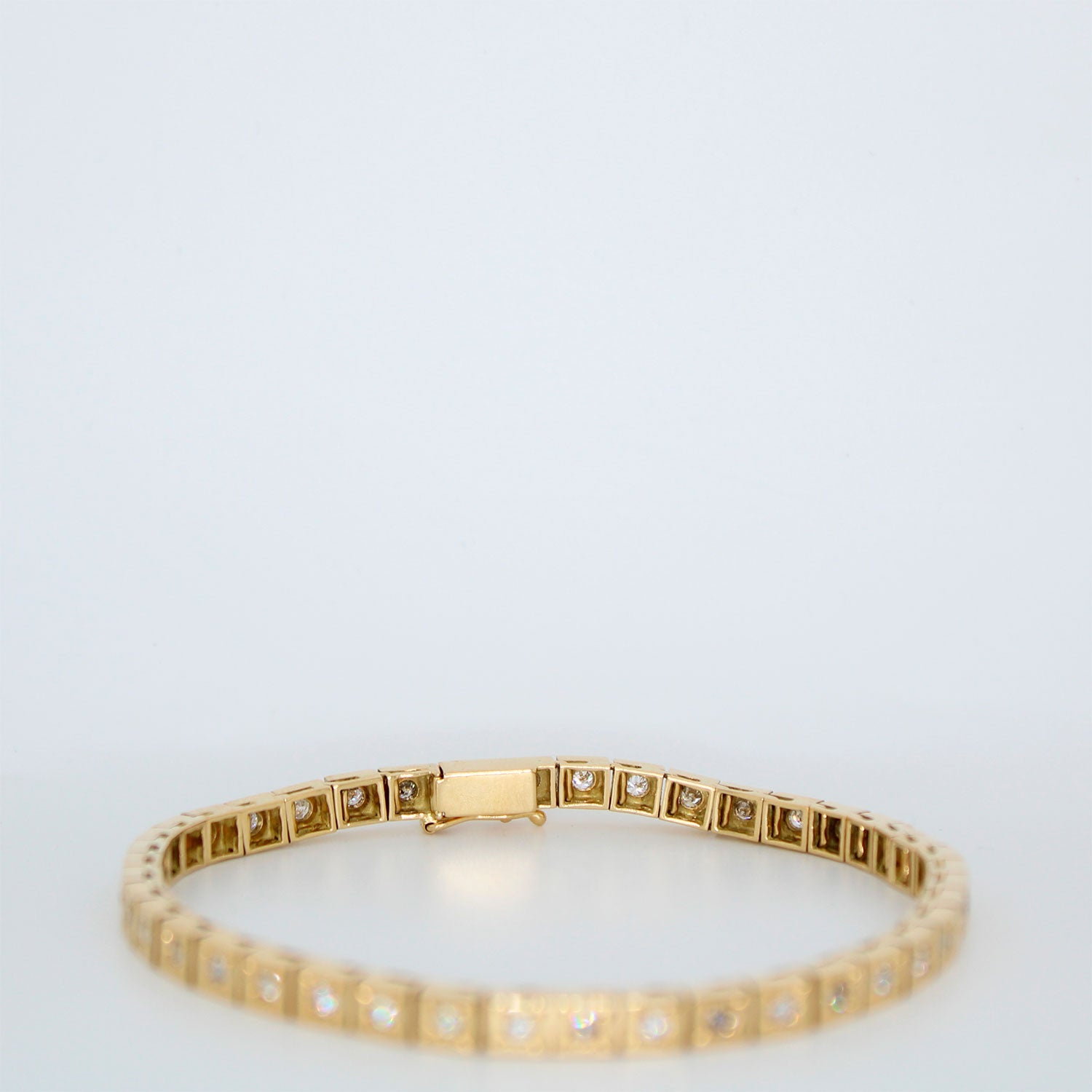 Pulsera Tennis de Oro 18k y 1.68ct de  Brillantes