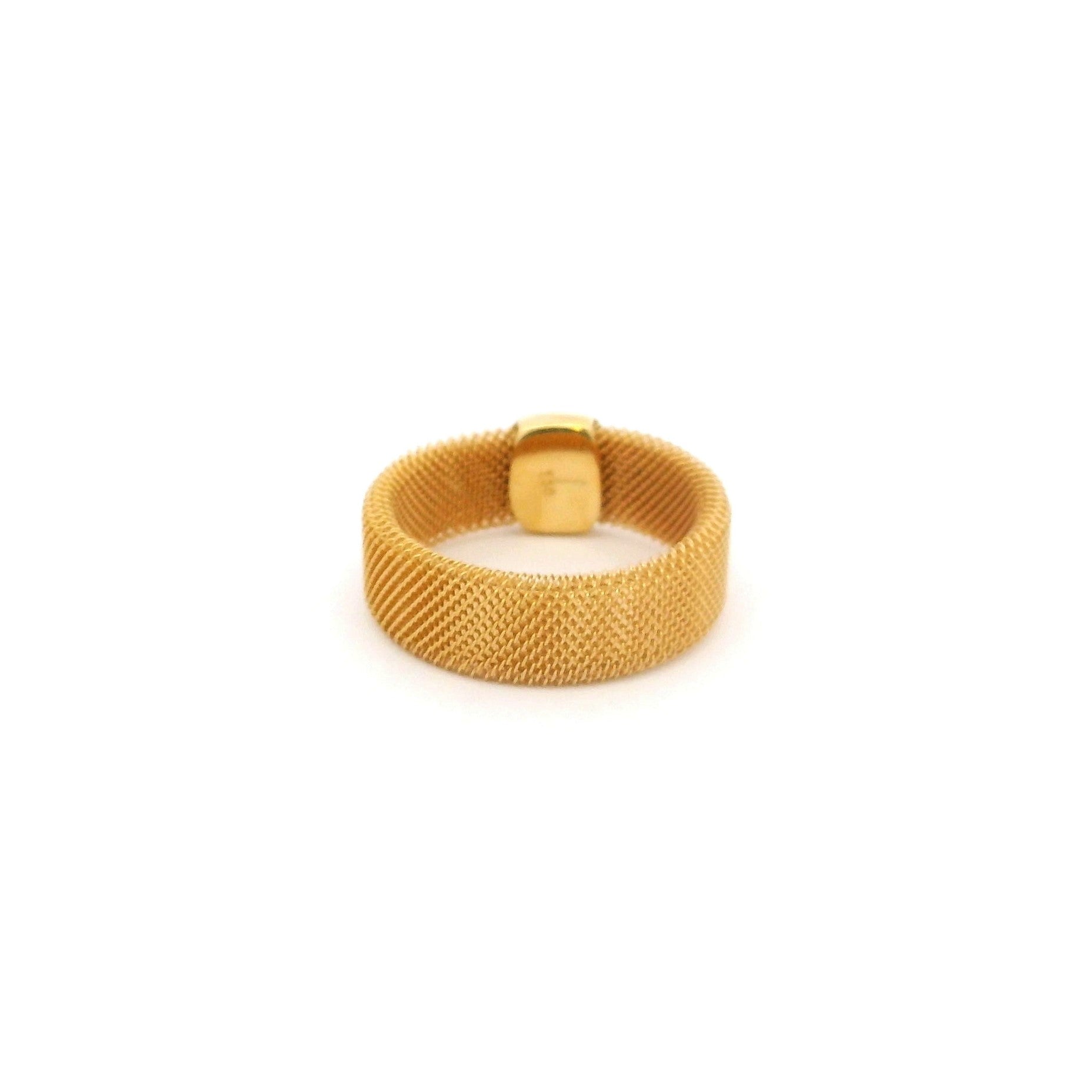 Anillo con Textura de oro 18k