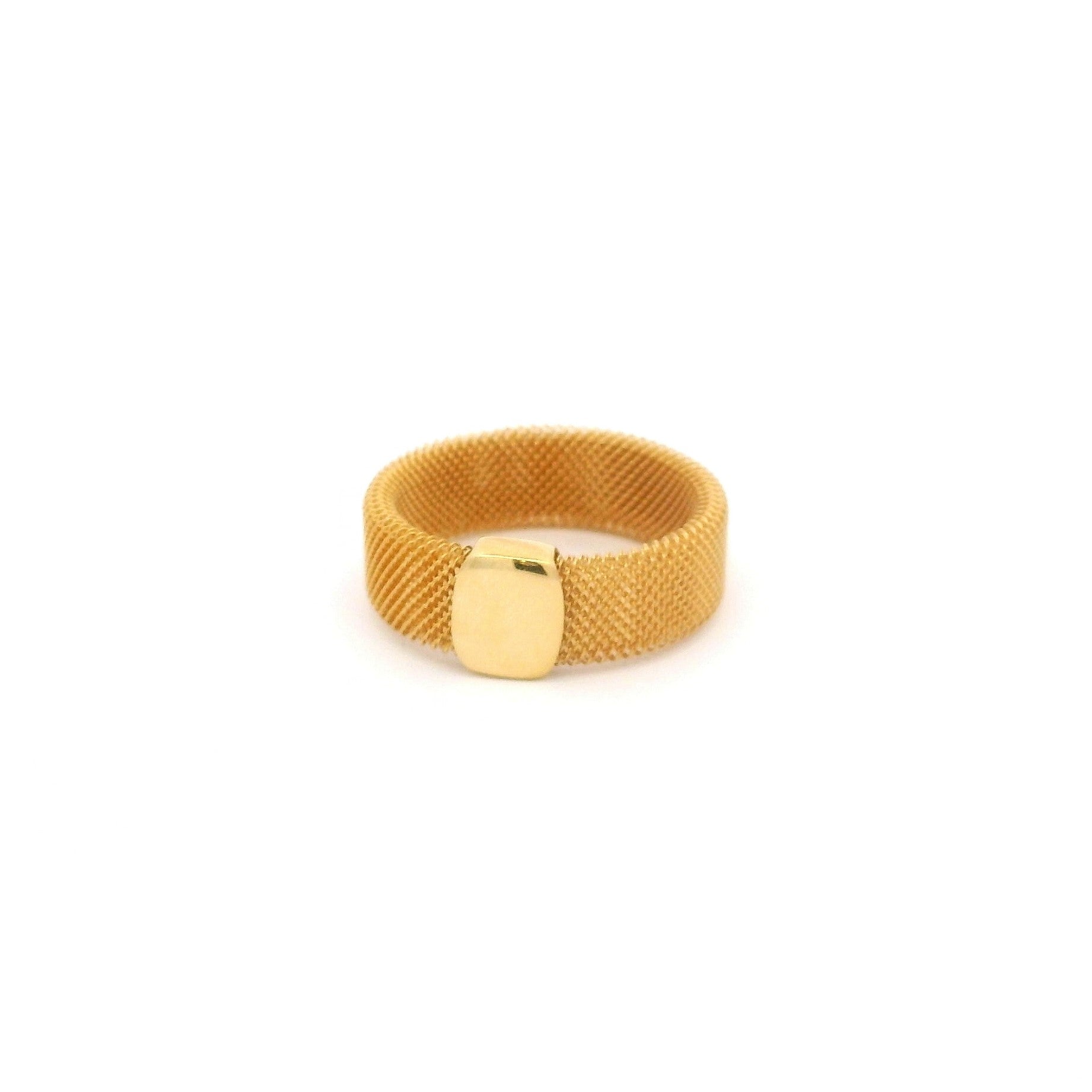 Anillo con Textura de oro 18k