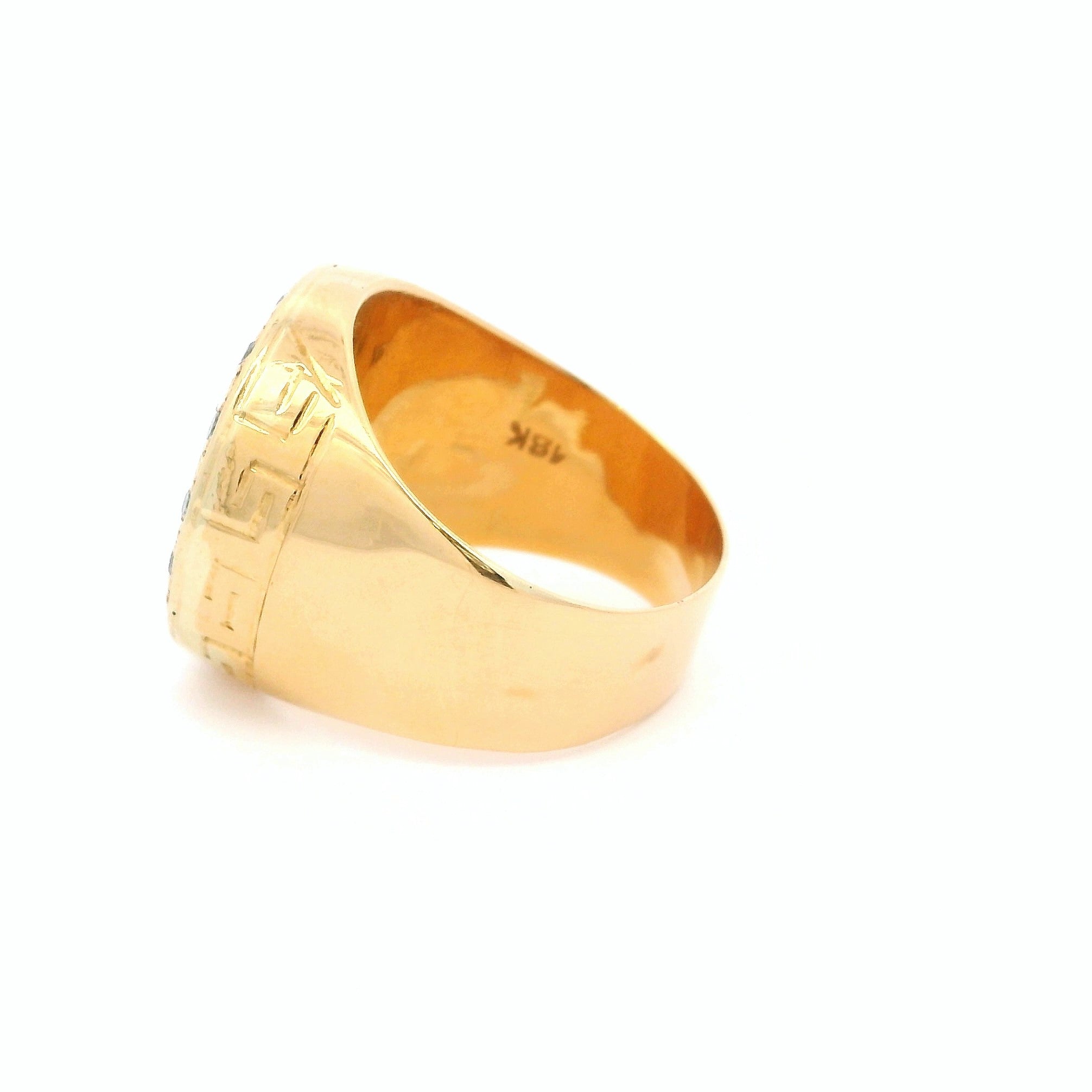 Anillo de Oro Con Corona y Brillantes